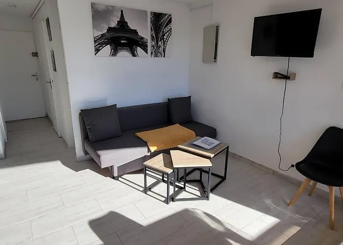 Nauticap, Joli T2 Renove, Piscine, Parking, 200m